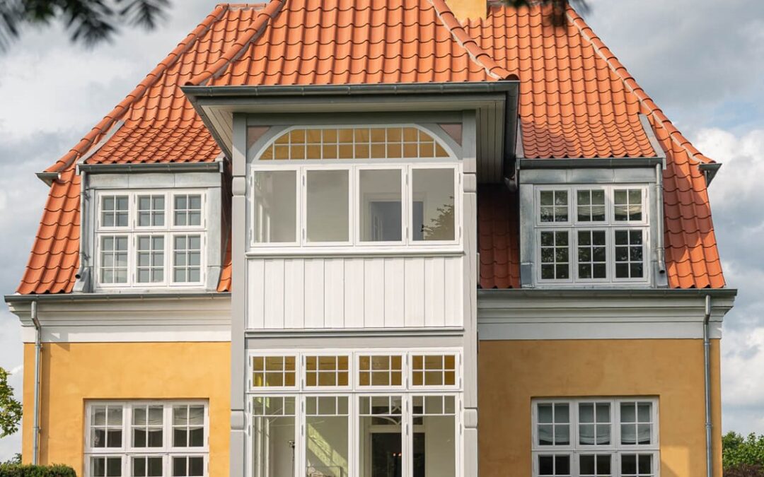 Stor villa fra 1903 totalrenoveret med respekt for den oprindelige arkitektur